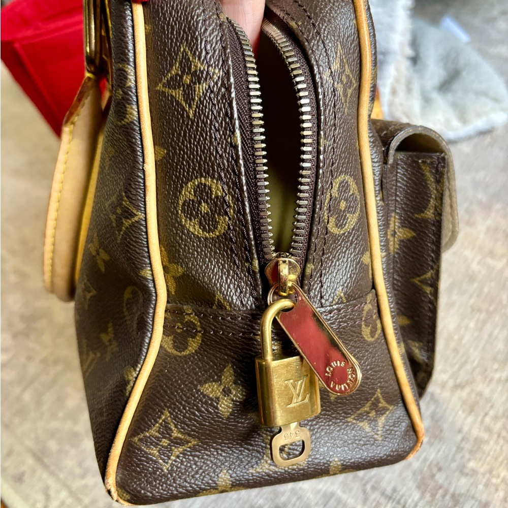 Louis Vuitton Manhattan PM - Picture 8 of 16